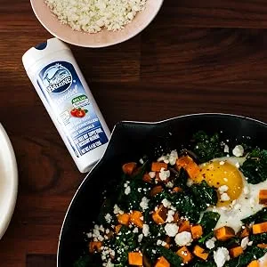 La Baleine Essentiel Salt, Shaker 4oz (50% Less Sodium) Essentiel Low Sodium - low sodium salt