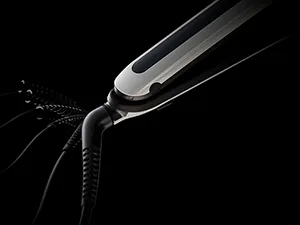 L’Oreal Professionnel Steampod | Steam Powered Flat Iron, Hair Straightener & Professional Styler - Rotating cord to create hassle-free curls.