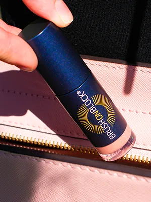 Brush On Block Protective Lip Oil, Broad Spectrum SPF 32 Sunscreen, Coral (Warm Pink) - lip oil
