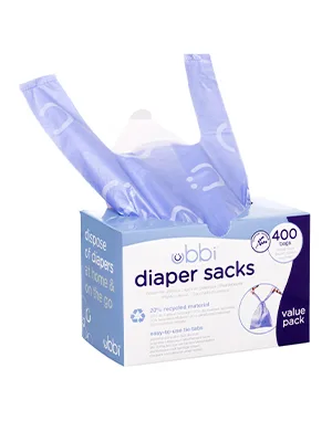 Ubbi Disposable Diaper Sacks Lavender Scented Easy-To-Tie Tabs Diaper Disposal or Pet Waste Bags 400 Count 400 Count Diaper Sacks - Geöffnete 400 Windelsäcke Box auf weißem Hintergrund mit herausgezogenem Sack