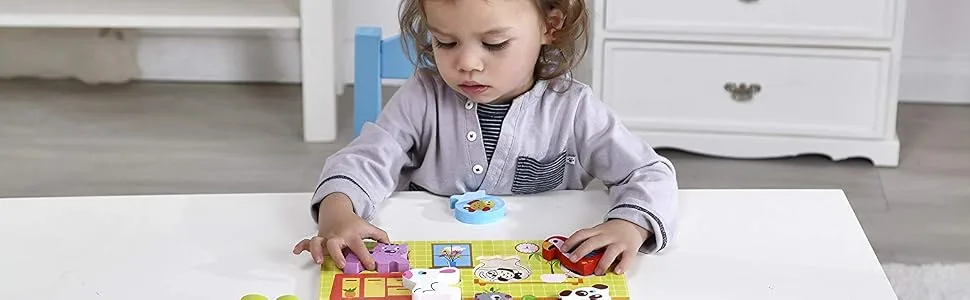 Tooky Toy TKC315 small motor skills loop with colorful sliding elements and colored loops - Puzzle.