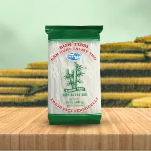 BAMBOO TREE - Fresh Rice Vermicelli - (1 X 400 GR) (Pack of 2) 1 X 400 GR (Pack of 2) Fresh - Bamboo Tree - Reis Vermicelli