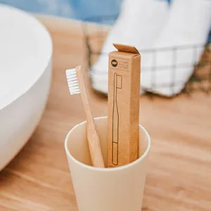 HYDROPHIL - Premium - Bamboo Toothbrush Adults Medium Soft Pack of 4 (Green) - Renewable Wooden Toothbrush - Anwendung & Entsorgung