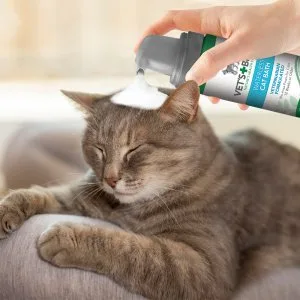 Vet's Best Waterless Cat Bath No Rinse Waterless Dry Shampoo for Cats 150ml (Pack of 2) 150 ml (Pack of 2) - product information 2