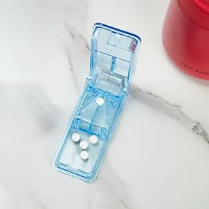 Geeker chip tray divider pill divider medication divider for large and small tablets medication divider with storage subject pills share exactly (blue) 1pack (blue) - product information 7