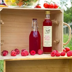 Artisan Raspberry Vinegar - 250ml Artisan Raspberry Vinegar 250 ml (1 pack) - Raspberry