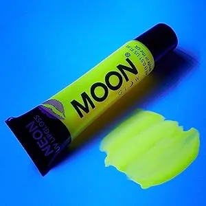 Moon Glow neon UV lipstick perfumed and glows bright under UV! (Red Strawberry 15 ml (1 pack)) - product information 5