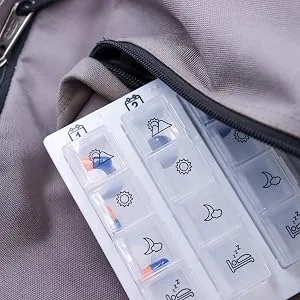 Pepe - Tablet Box 7 days 4 compartments tablet box weekly dispenser weekly pill box medication box storage medication doser weekdays tablet box stainless steel. - Tablettenbox 7 Tage 4 FächeR Wochendispenser Wöchentlicher Pillendose Medikamentenbox Aufbewahrung
