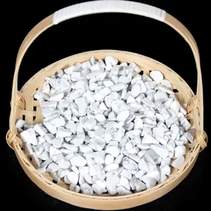 Orienttrea 500 grams howlite drum stones mini howlite gemstones charging stones granulate/mini chips howlite healing stones packed in a gift box (Howlite) - Howlith-Chips