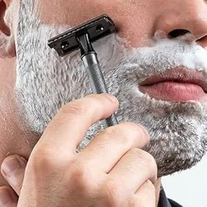 Mercury Razor Set 46c in the travel case - Rasierhobel Anwendung