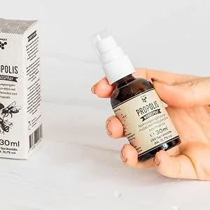 Propolis Spray 30ml with natural propolis eucalyptus pointed path and lemon oil as oral spray and throat spray (30ml) 30 ml (1 Pack) - propolis mundspray