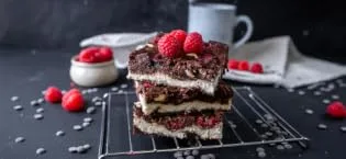Call Bavarian cream airy delicious vanilla cream suitable for every occasion can also be optimally portioned large pack without cooking 1x1000g - RUF Brownies backen