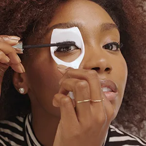 Woosh Beauty | The Mascara Shield | Protects Eye Lids from mascara mess ups | Eye Brow Comb | Lash Comb - mascara shield, protects, eye makeup, multi-tasking eye tool