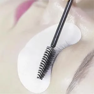 BL Eyelash Eyelash Extension Primer 15ml | Longer Retention of lash extensions | Natural oil and protein remover - How to use lash extension primer 4