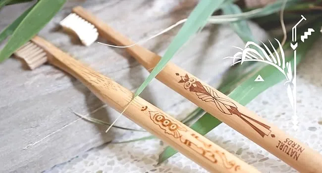 Nature Nerds - small bamboo toothbrushes for children in a set (pack of 4) / Hardness: soft Children's toothbrushes set of 4 - zahnbürsten bambus