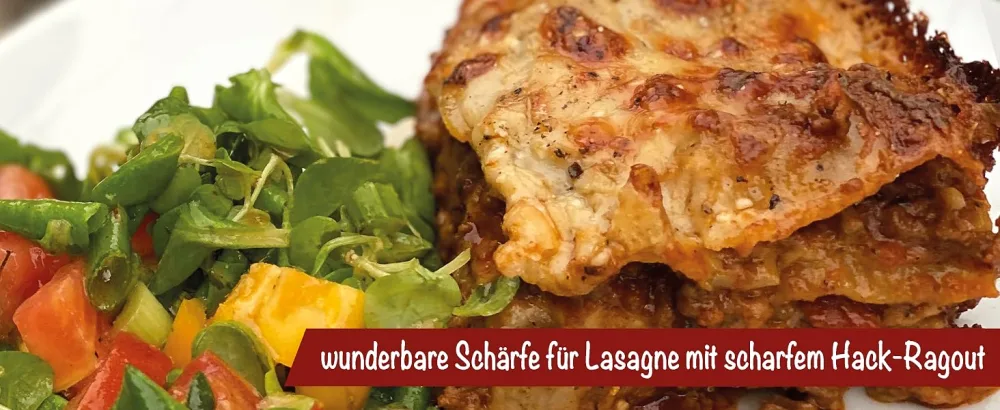 Direct & Friendly |Gift set for sharpnessBio |Chili olive oil extra sharpChili flakes in 3 different degrees of sharpness sharpness 4 pieces (1 Pack) - scharfesser zubereitung lasagne
