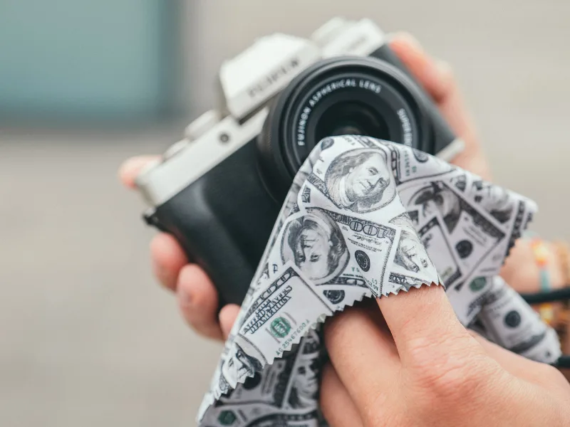 LENS-AID microfiber cleaning cloth in a chic design: for camera lens display and as a glasses cleaning cloth (microfiber cloth 20x20 cm) Pineaplle - Deisgn-Mikrofasertücher