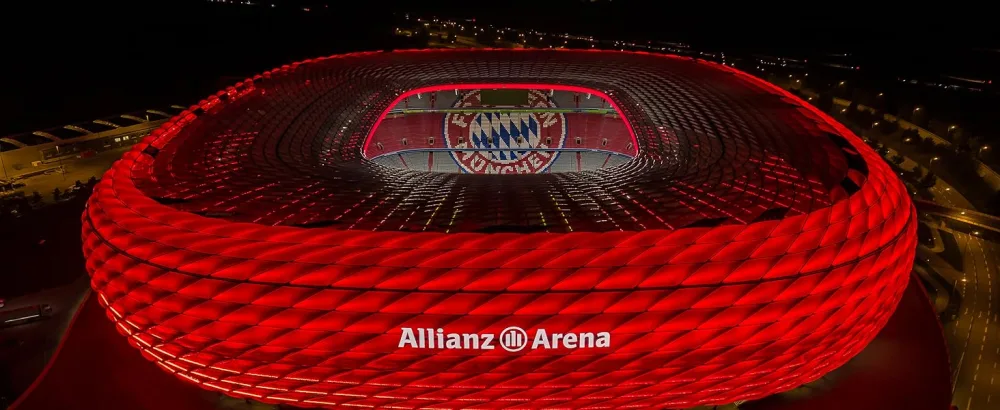 FC Bayern Munich master shell foldable - FC Bayern München