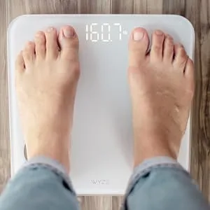 Wyze Scale for Body Weight, Digital Bathroom Scale for Body Fat, BMI, and Weight Loss, Body Composition Analyzer with App sync with Bluetooth, 400 lb, Black - Big Screen