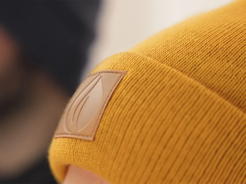 Occulto Leatherpatch Winter Hat Beanie Charcoal - Occulto beanie mit braunem Lederpatch
