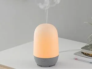Amazon Basics 100ml Ultrasonic Aromatherapy Essential Oil Diffuser, Classic Wood Grain Finish Base, with 7-Color Night Light Classic Wood Grain 7 Color Night Light - Amazon Basics Essential Oil Diffuser with Light Therapy