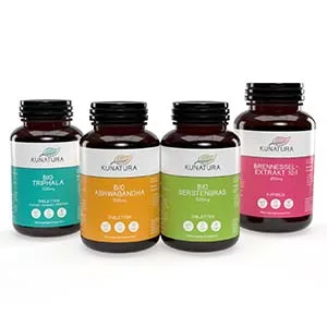 Kunatura - nettle extract 10: 1-200 capsules 450 mg - high dose 900 mg extract per daily dose - nettle extract without additives - 1 can of nettle capsules - high effectiveness - KUNATURA-Group