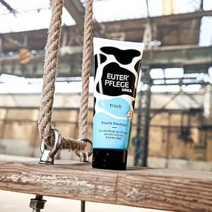 UDDER CARE "Light" 2x 200 ml hand cream light texture without perfume suitable for allergy sufferers for face and body 200 ml (pack of 2) - Bild frisch