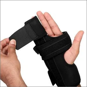 Boxer Finger Splint – Padded Support Brace with Removable Splint for Boxer’s Fracture – Little and Ring Finger Protection – Fits Left or Right Hand (Medium) Medium (Pack of 1) - slide-2