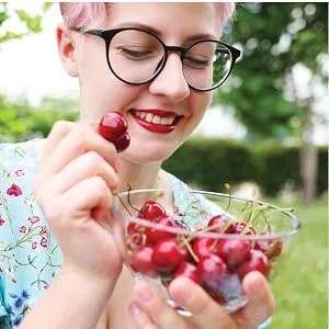 Tart Cherry Gummies  2000mg  150 Count  Natural Cherry Flavor  Vegan Non-GMO and Gluten Free Formula  by Carlyle - eat cherries