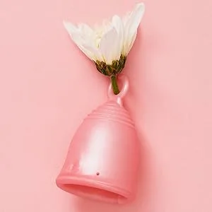 Silicone Ring Menstrual Cup | Pull Stem Loop for Easy Removal | Reusable for up to 10 Years of Leak-Proof Comfortable Period Protection | Large Medium Firm Peachcup - Peachlife Reusable Large Menstrual Cup Ring Stem Period remov Medical Grade Pantie Tampon Pad