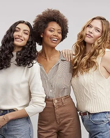 Ouidad Made for Curls Customizable Detangler - 3 curly haired models