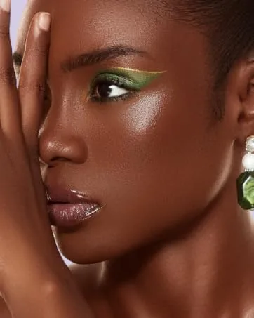 Loose Powder Organic Mineral Eyeshadow - Purple Reef - highlight your features with giselle cosmetics mineral makeup