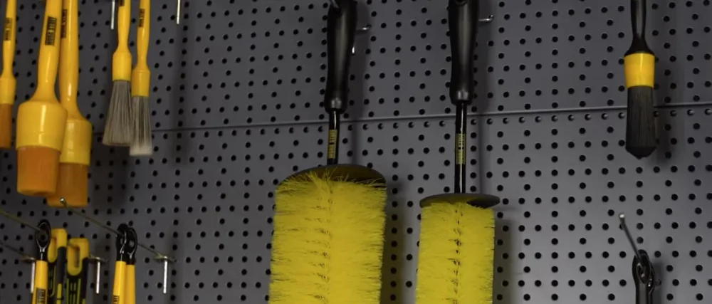 WORK STUFF Foam Bottle - WORK STUFF banner brushes