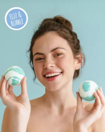 Fizz & Bubble Premium Lip Scrub for Exfoliating Moisturizing and Repairing your Lips (Birthday Cake) - Girl with bath bombs
