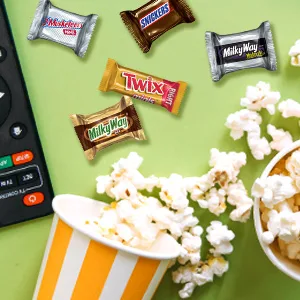 SNICKERS, TWIX, 3 MUSKETEERS & MILKY WAY Minis Size Chocolate Candy Variety Mix, 67.2-Ounce 240 Pieces (Packaging May Vary) - Mars Mini Chocolate Bars Make are Perfect for Movie Night or Game Night