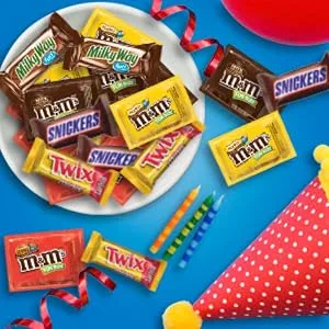 SNICKERS, M&M'S Milk Chocolate, M&M'S Peanut, TWIX & MILKY WAY Candy Variety Mix, 45.45 Ounces, 90 Pieces - pinata candy