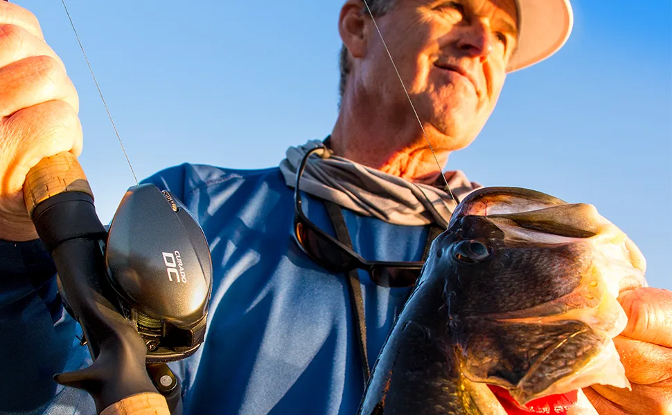 Shimano CURADO DC, LowProfile Baitcasting Freshwater Fishing Reel 150 - Right Hand - High Gear - longest casts, biggest fish