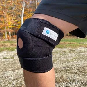 BodyMed Knee Support Black 12.5 in. 18 in. Circumference Stabilizing Support & Compression Brace for Patellar Tendon & Joint Alignment for Post-Surgery Recovery Injuries Rehab Workouts & - bdm, knee support, alignment