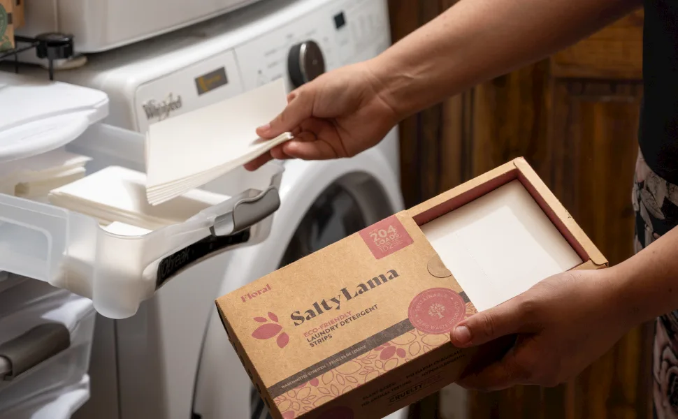 Laundry Detergent Sheets - 10 Sheets (Up to 20 Loads) - Floral Scent - Easy to use