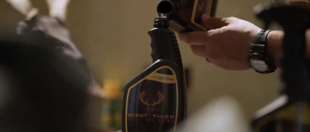 Scent Thief 32oz Scent Remover Laundry Detergent for Field and Deer Hunting Acts As A Scent Blocker and Eliminates Animal s Ability to Smell - product information 1