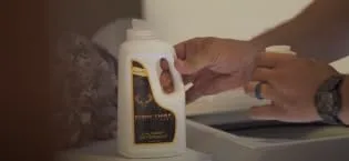 Scent Thief 32oz Scent Remover Laundry Detergent for Field and Deer Hunting Acts As A Scent Blocker and Eliminates Animal s Ability to Smell - Scent Thief Scent Killer. Best Deer hunting scent elimination spray