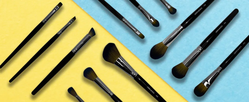 Cinema Secrets S16- Flat Smudge Liner Brush - dfghjkl