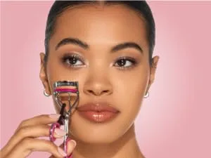 JAPONESQUE Day & Night Eyelash Curler with 2 Unique and Different Lash Pads That Offer Different Lash Curl Effects - Curl Lashes