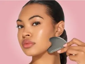 JAPONESQUE Day & Night Eyelash Curler with 2 Unique and Different Lash Pads That Offer Different Lash Curl Effects - Sculpt & Tone