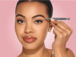 JAPONESQUE Day & Night Eyelash Curler with 2 Unique and Different Lash Pads That Offer Different Lash Curl Effects - Shape & Soothe Tweezer
