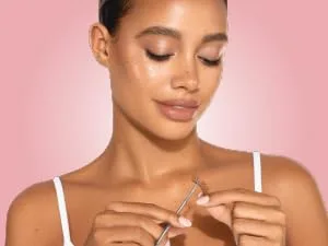 JAPONESQUE False Eyelash Applicator Kit Stainless Steel Scissors And Tweezer Applicator Duo - Two Piece Kit For Easy Natural Looking False Eyelashes Works On Strips and Lash Clusters - Designed for False Lashes