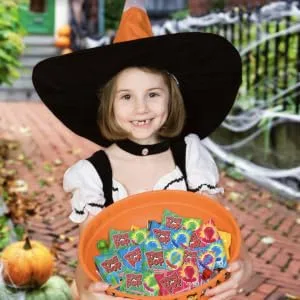 Ring Pop Individually Wrapped Halloween Blue Raspberry Party Pack  30 Count Blue Raspberry Flavored Candy Lollipop Suckers - Fun Blue Candy For Halloween Candy Bowls, Parties & Trick Or Treating Bags - colorfest
