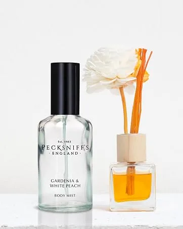 Pecksniffs Grapefruit & Citron Luxury Bath Soak | 700ml /23.6 Fl Oz Grape 700ml/23.6 Fl Oz - body mist