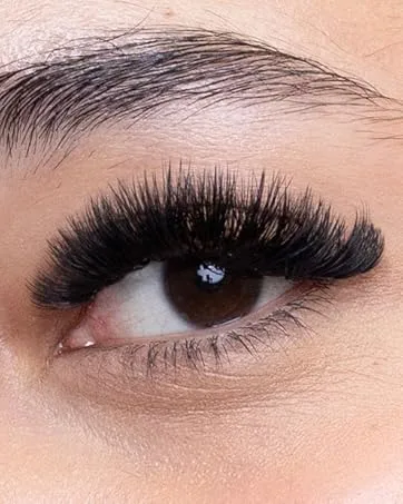 Curacoro Lash Gel Remover for Professional Eyelash Extensions 10g - Dissolves Powerful Eyelash Extension Glue - Low Irritation Cream for Sensitive Skin (Strawberry Scent) - curacoro