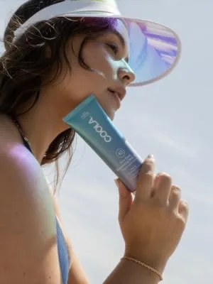 COOLA Organic Dew Good Illuminating Probiotic Serum with SPF 30 Dermatologist Tested Sunscreen with Plant-Derived BlueScreen Digital De-Stress Technology Body - sunscreen for sensitive skin